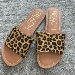 NWT Tags Beach Leopard Slides Sandals Size 8